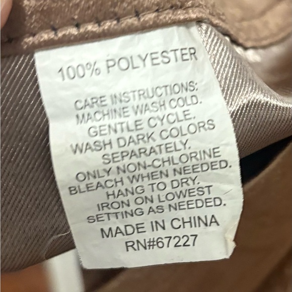 Elegant Tan blackout energy saving curtain panel. 80x40 . 2 panels available .. - Picture 9 of 9